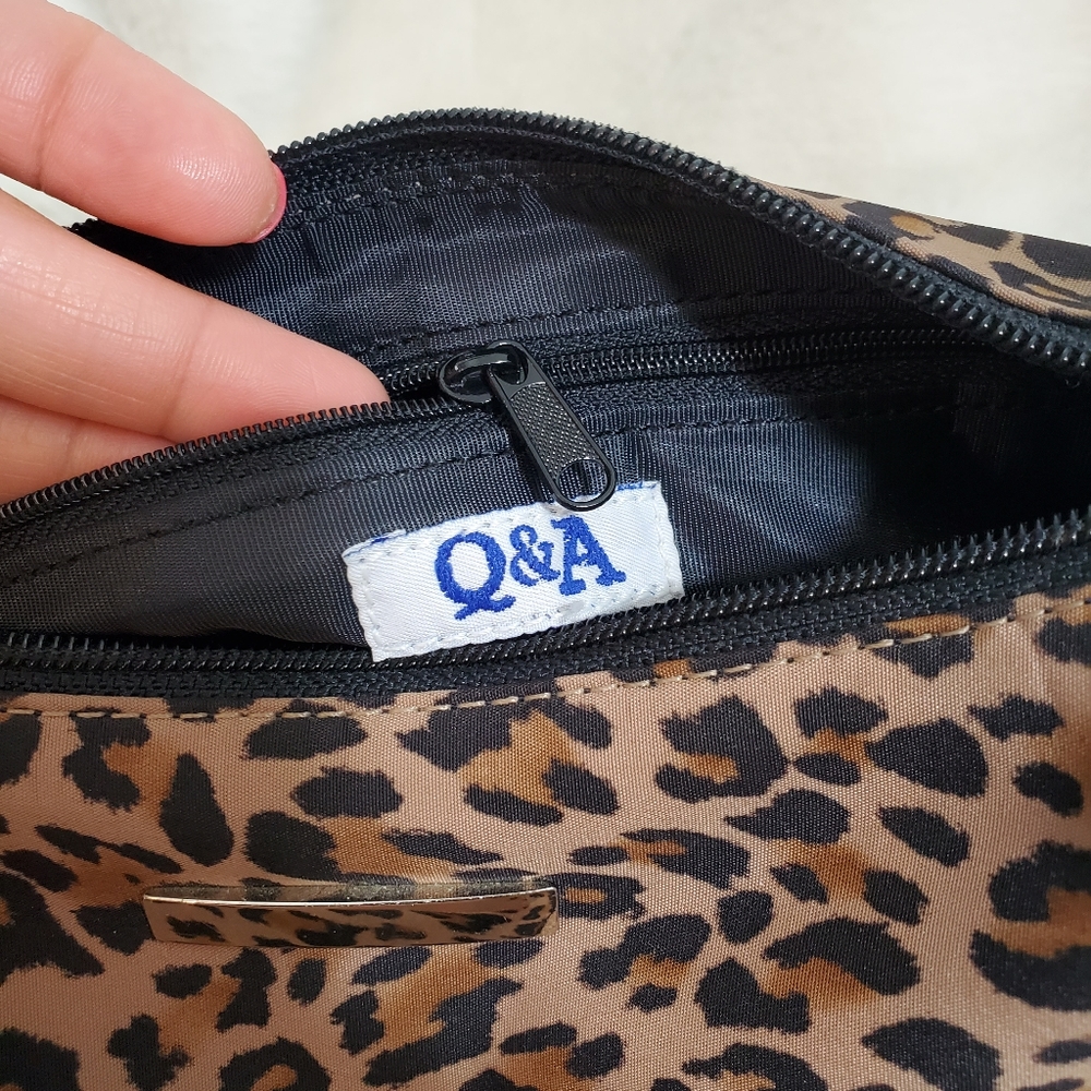 Q&A Mini Handbag - Picture 4 of 7